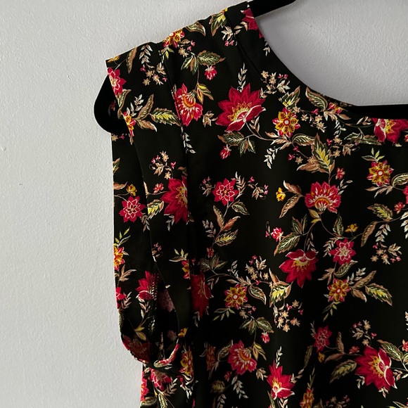 Pleione Black Floral Top Size XL - Picture 5 of 10